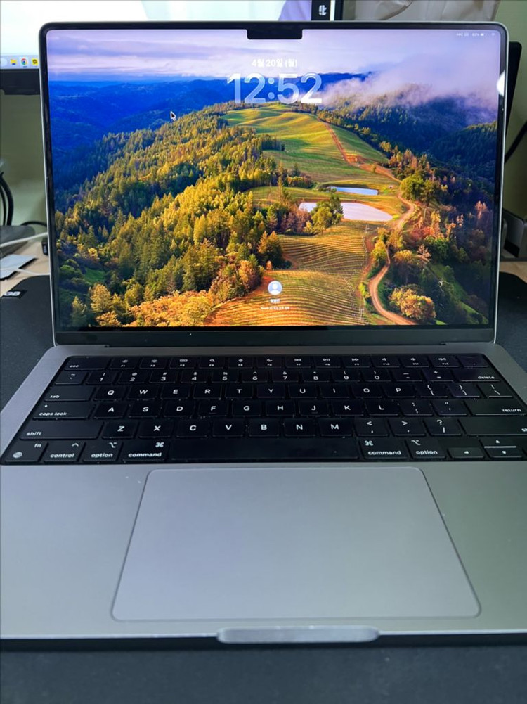 맥북프로 m2 m2pro 14인치 이미지