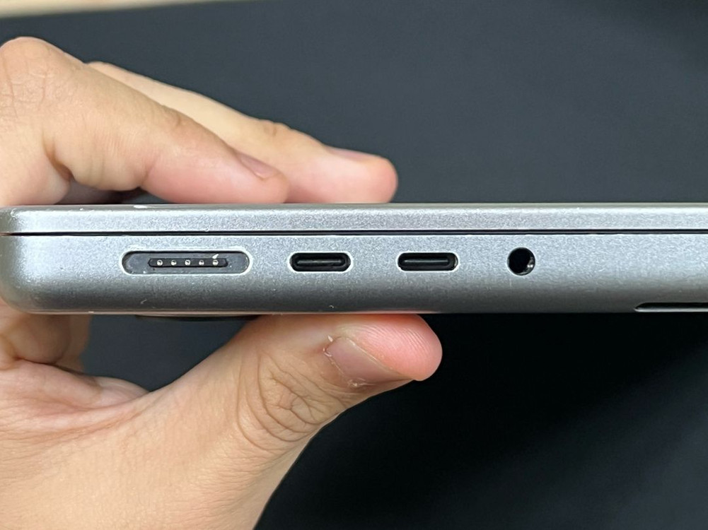 맥북프로 m2 m2pro 14인치 이미지