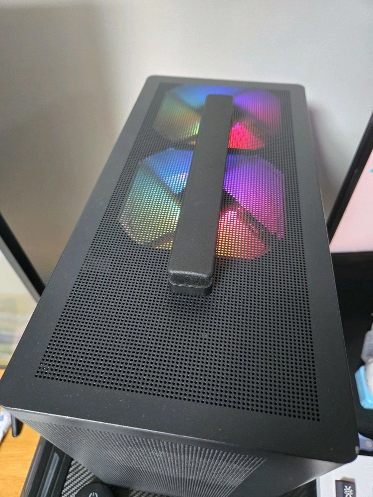 라이젠 5 5500gt (5600g) 모니터포함 이미지
