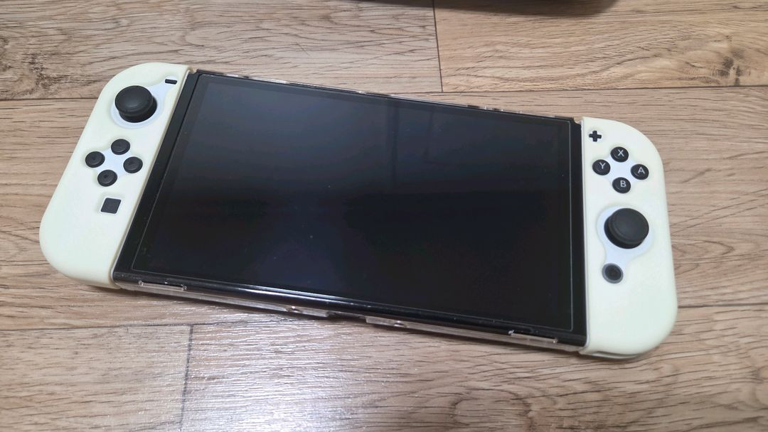 닌텐도 스위치 OLED (본체, 조이콘, 액정 보호 케이스, S급) 이미지