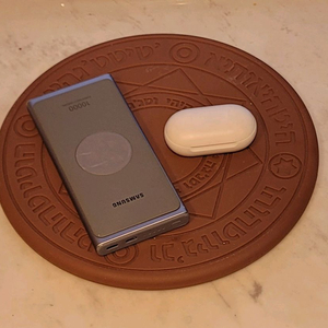 삼성 버즈/보조배터리와 매직라이트 무선충전기 일괄 이미지