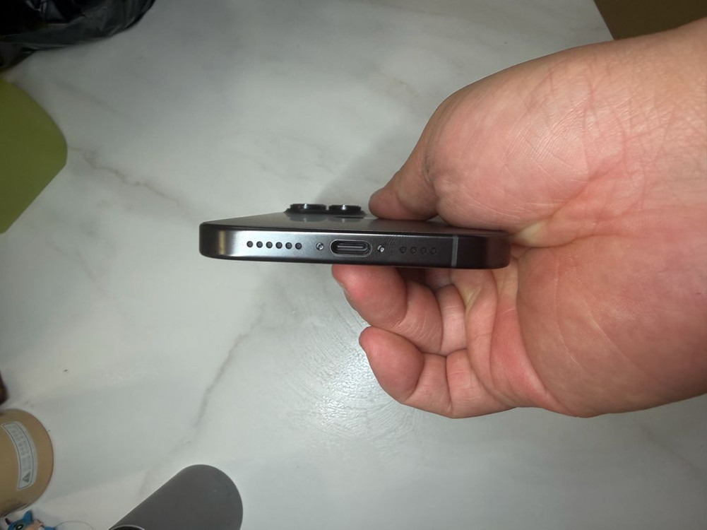 아이폰 16프로맥스 1테라 이미지