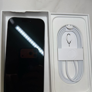 아이폰 16프로맥스 1테라 이미지