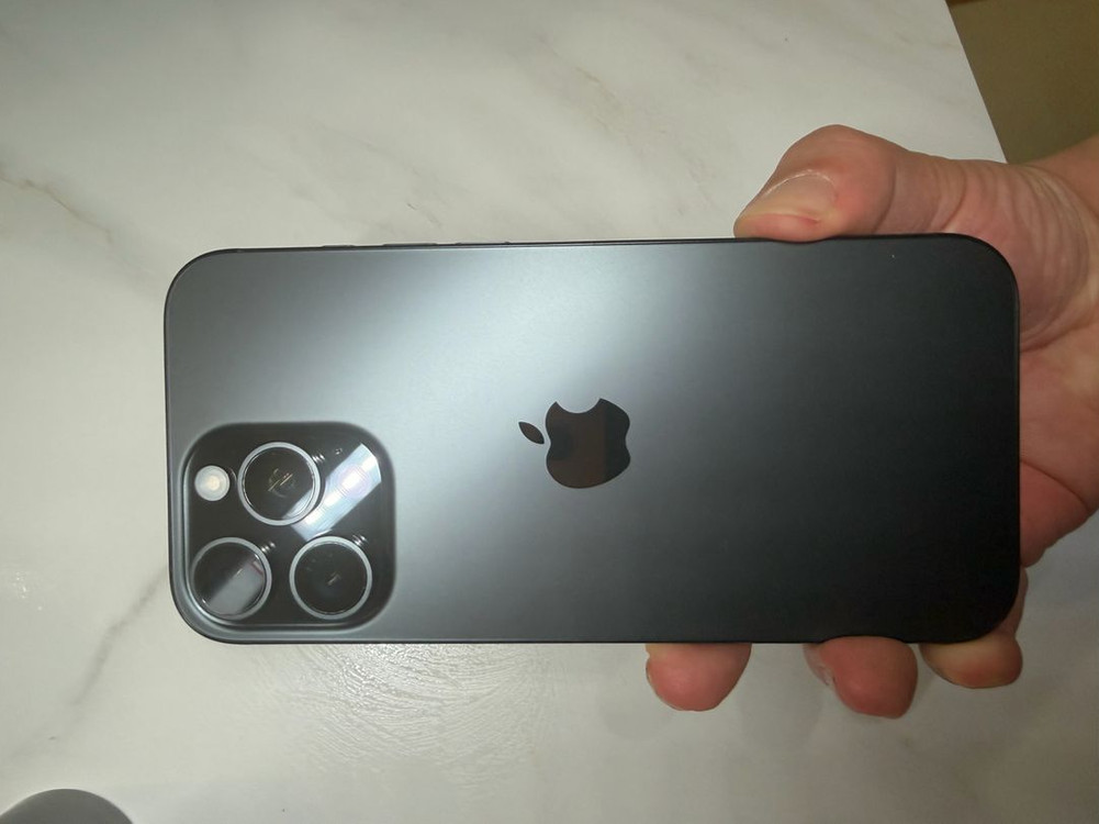 아이폰 16프로맥스 1테라 이미지