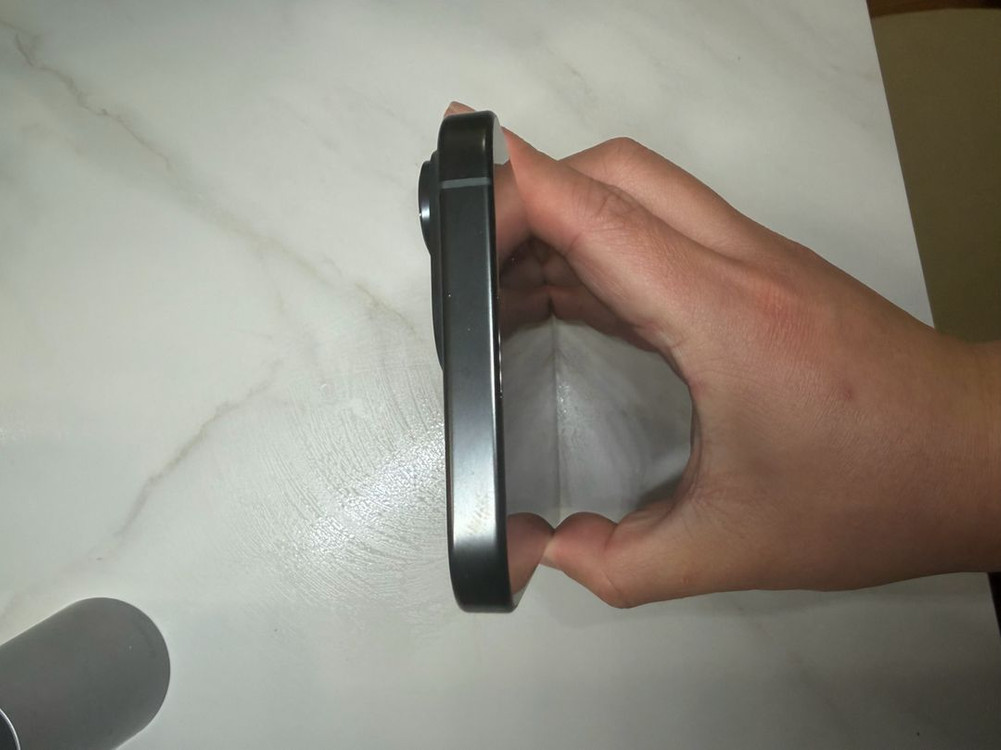 아이폰 16프로맥스 1테라 이미지