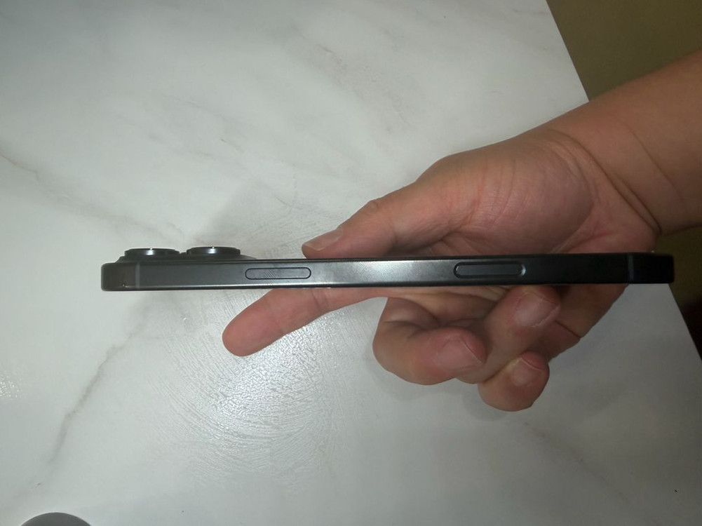 아이폰 16프로맥스 1테라 이미지