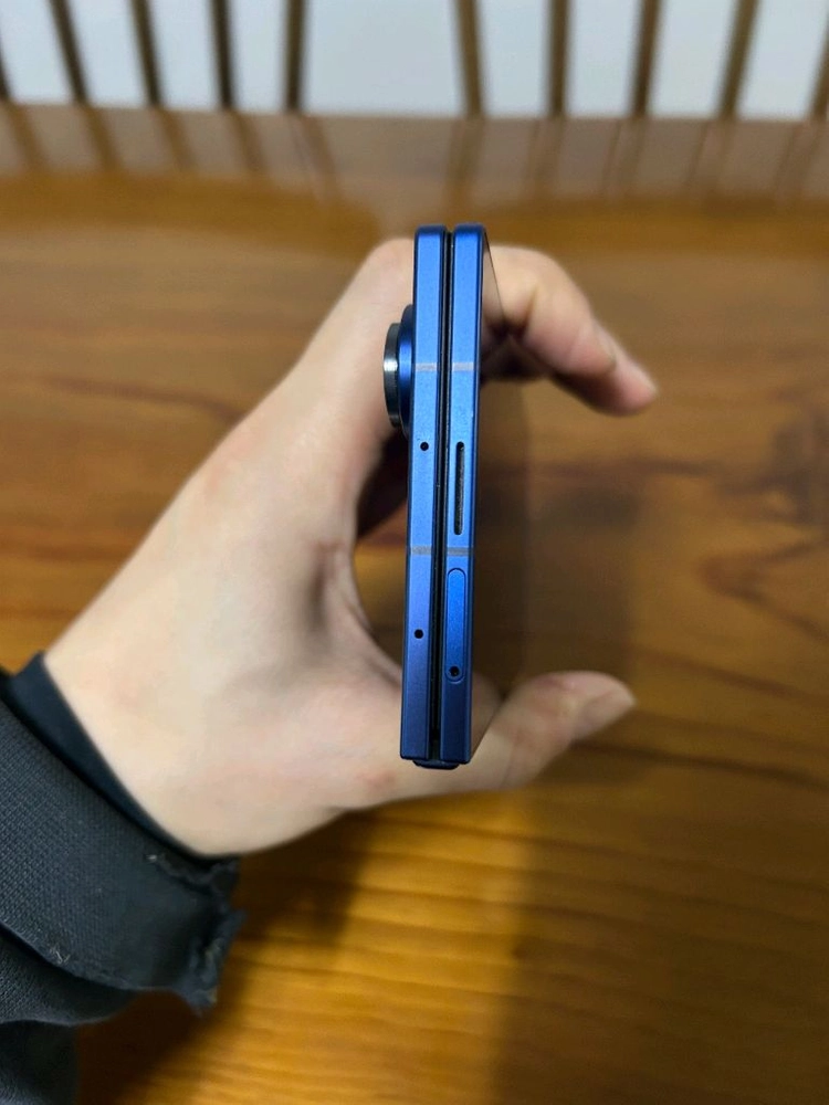 갤럭시 Z 폴드7 블루 512GB 이미지