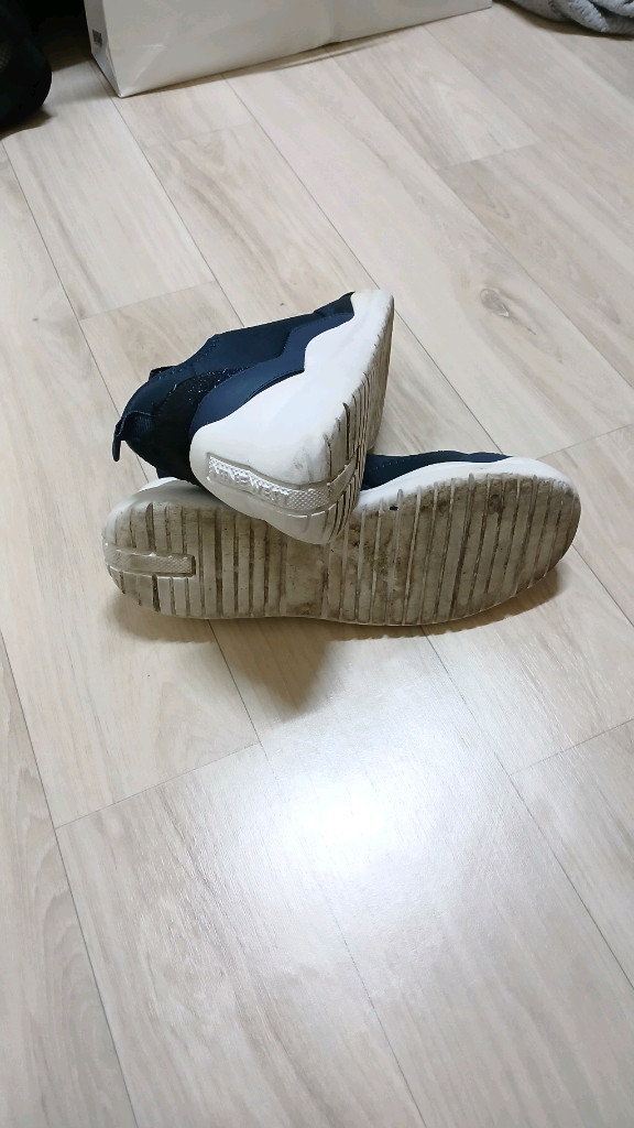 남성신발 나인 웨스트 경량 운동화 이미지