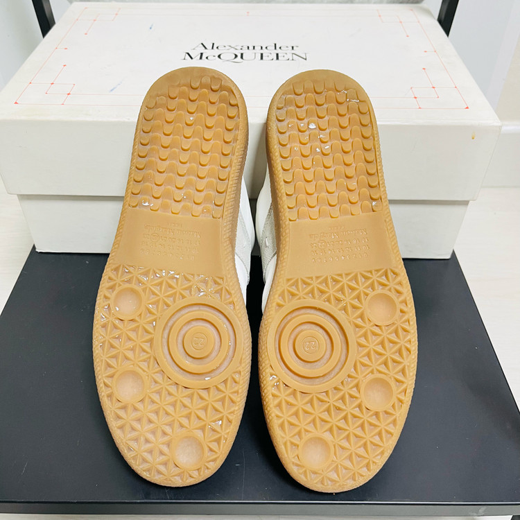 정품 38.5) 마르지엘라 독일군 컷아웃 뮬 스니커즈 240~245 이미지