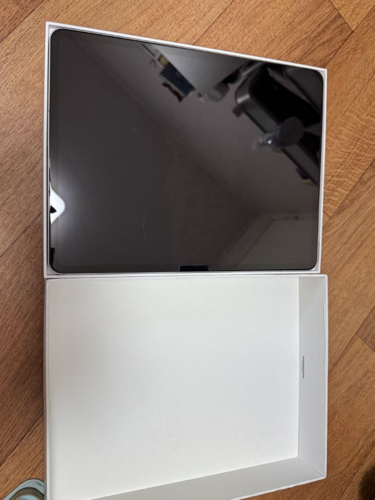 iPad Air 13인치 (M2 칩셋) Wi-Fi + Cellular 이미지