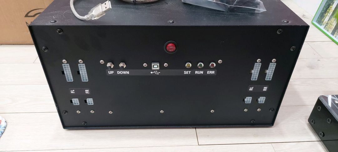 모션하우스 햅틱 4축. 레이싱휠 거치대 GTS Special2 판매 이미지