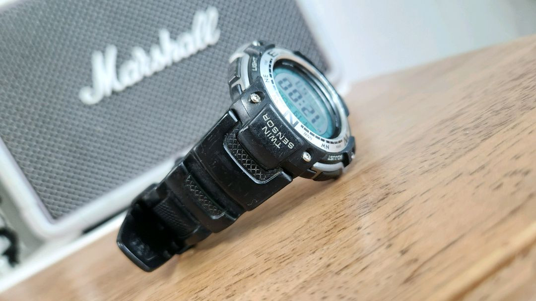 # 카시오 트윈센서 디지털 시계 나침반 아웃도어 시계 급처 / 지샥 이미지