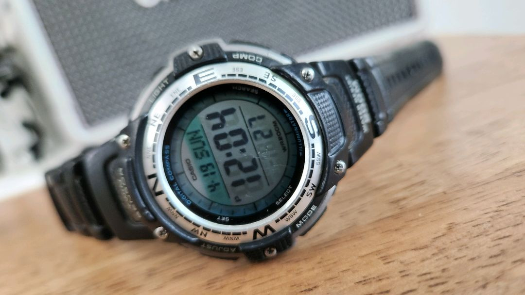 # 카시오 트윈센서 디지털 시계 나침반 아웃도어 시계 급처 / 지샥 이미지