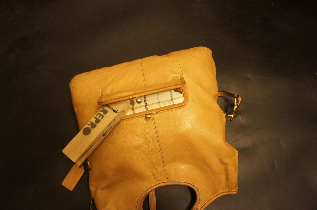 118 코치가방 코치백 크로스백 가죽크로스가방 가죽토트백 여성토트백 이미지