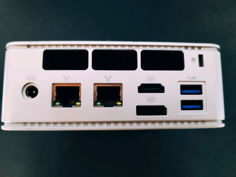 intel ultra5 미니pc 팝니다. 이미지