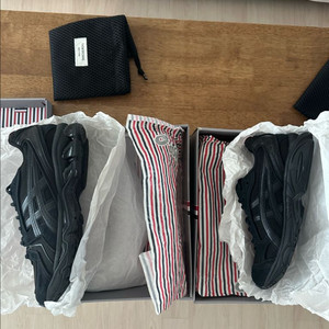 톰브라운 아식스 젤카야노14 블랙 250,265 이미지