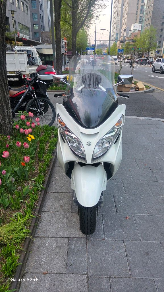 350cc 스쿠터 이미지