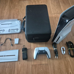 플스5 PS5 슬림 디스크 및 2TB SSD 팝니다 이미지