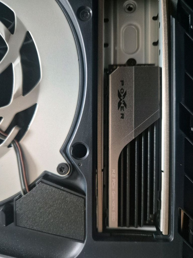 플스5 PS5 슬림 디스크 및 2TB SSD 팝니다 이미지