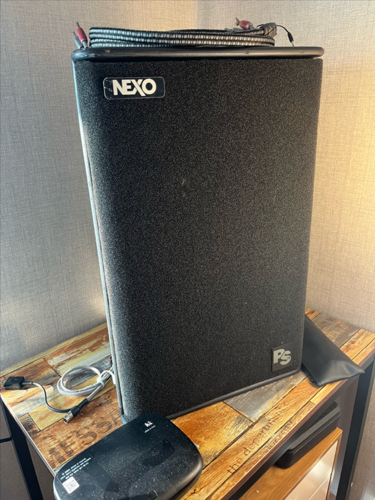 넥소 nexo ps15와 td전용 콘트롤러 섭우퍼 ls1200 1통 이미지