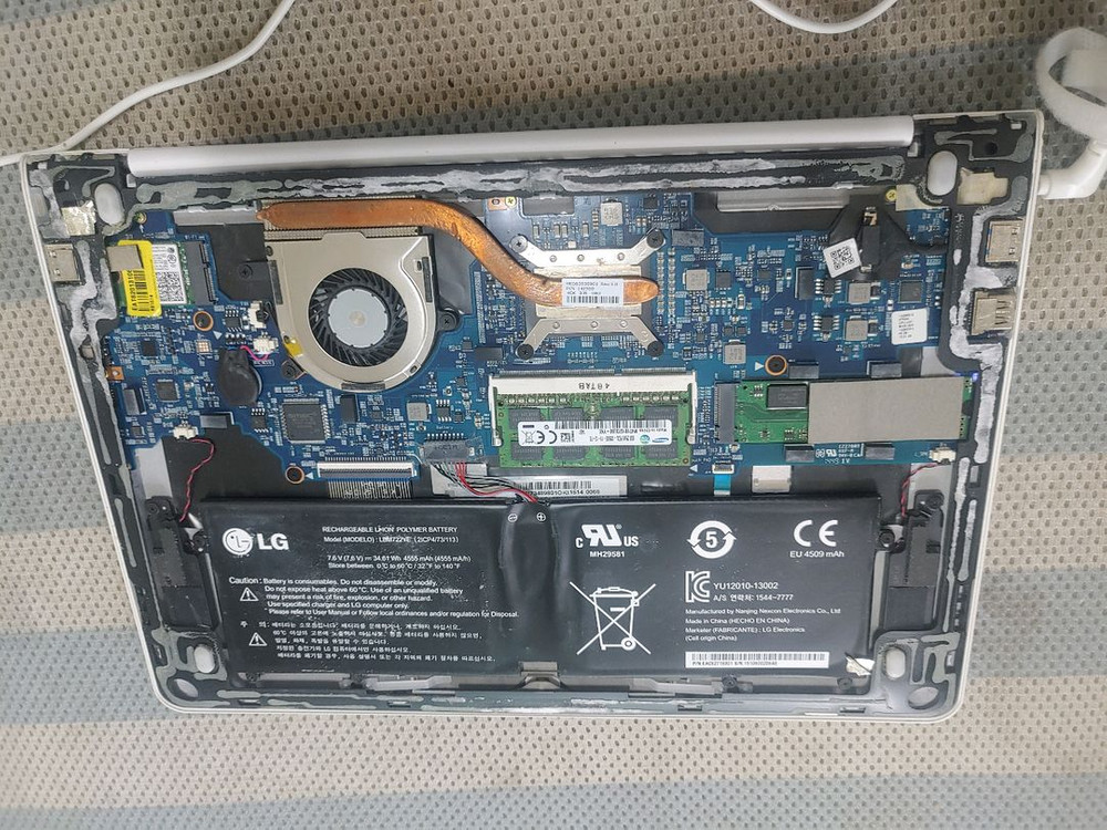 LG 부품용 노트북 3대 이미지