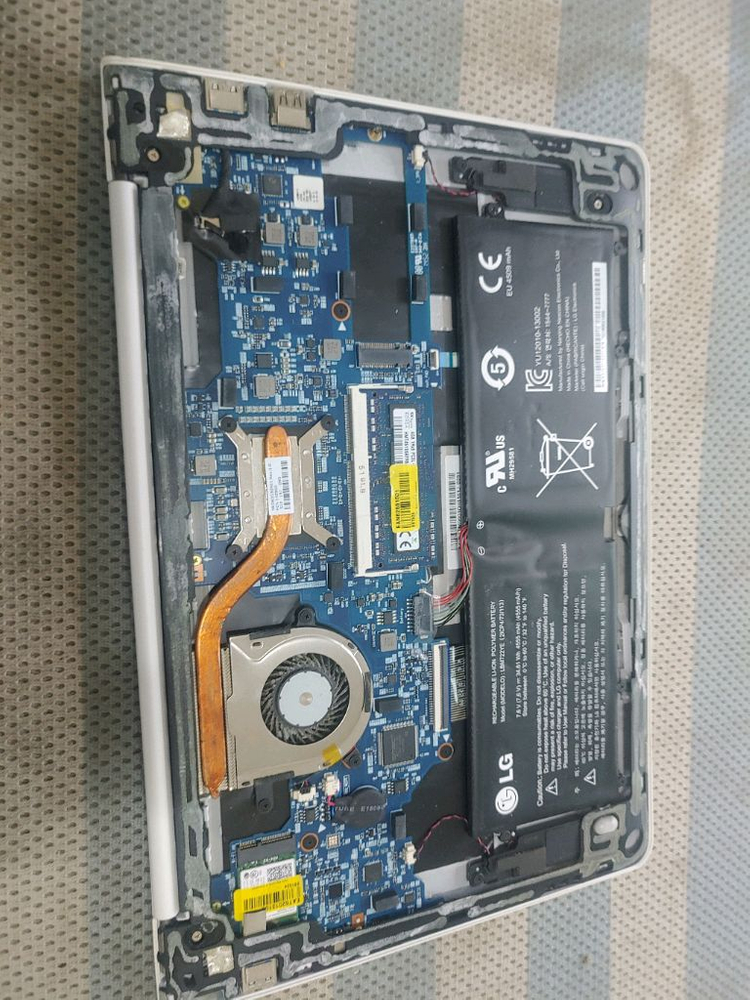 LG 부품용 노트북 3대 이미지