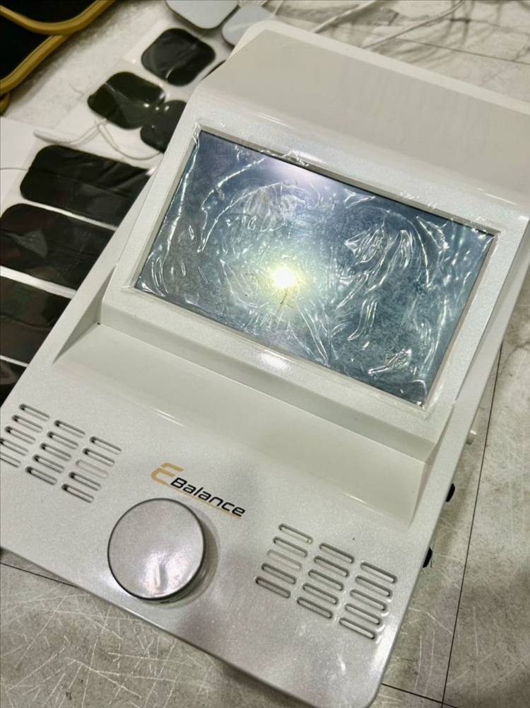이밸런스 EMS 갈바닉 에너지테라피 기기 이미지