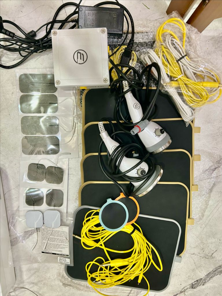 이밸런스 EMS 갈바닉 에너지테라피 기기 이미지