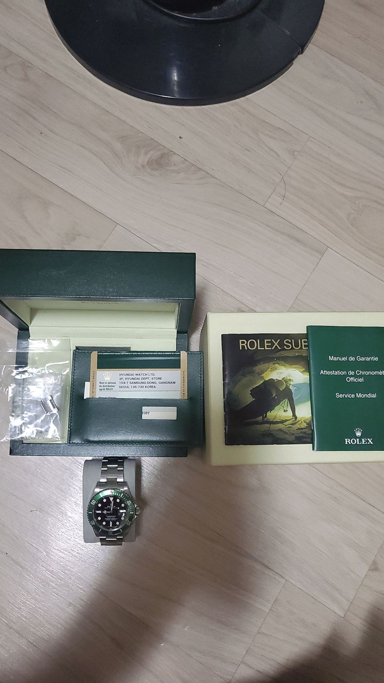 롤렉스 구구형 서브마리너 구구섭 그린, 커밋 16610lv 판매 교환합니다. 인그레이빙있음 이미지