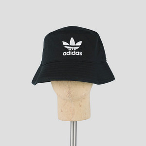 아디다스 블랙 버킷햇 새상품입 이미지