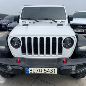 글래디에이터 (JT)3.6 루비콘 중고차 24년03월 23년형 완전무사고 짧은키로수 보험0원 이미지