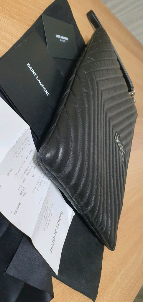 입생로랑 생로랑 뉴미듐 클러치백 정품S급(영수증O)구찌프라다루이비통디올고야드샤넬셀린느보테가버버리발렌시아가가방 이미지