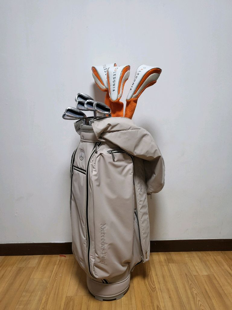 (여성)벤츠 골프백, 칼도니아 골프채 풀세트 판매합니다 이미지