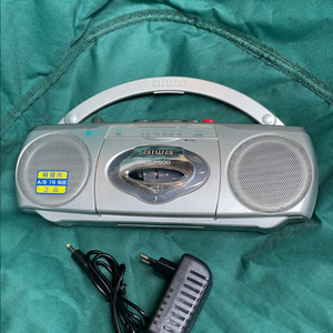 aiwa 아이와 CS-P500 카세트 라디오 워크맨 이미지