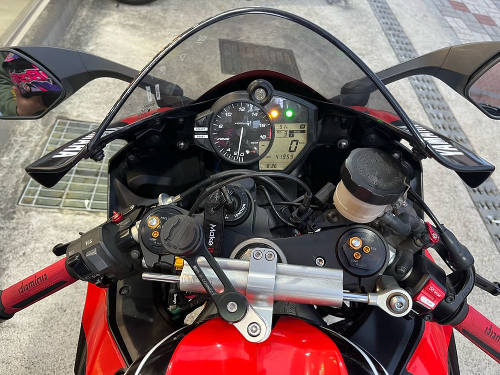 야마하R6 이미지