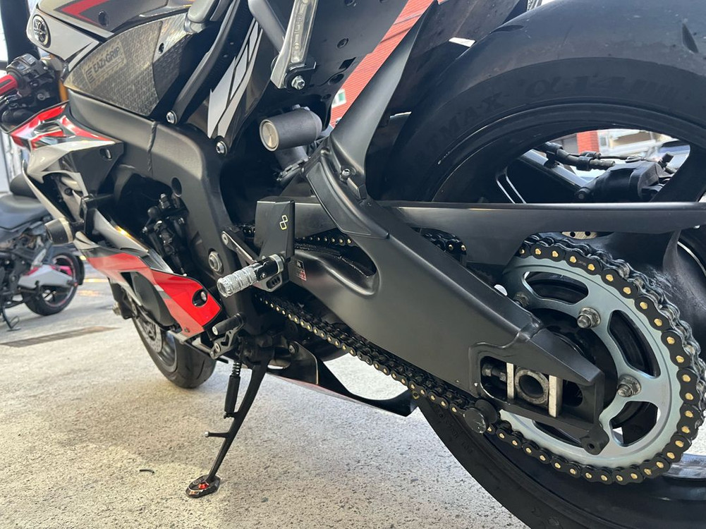 야마하R6 이미지