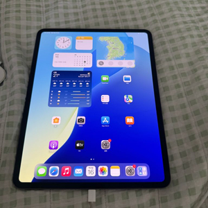 아이패드 프로 13 M4 256 와이파이+ 매직키보드 이미지