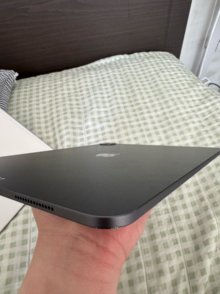 아이패드 프로 13 M4 256 와이파이+ 매직키보드 이미지