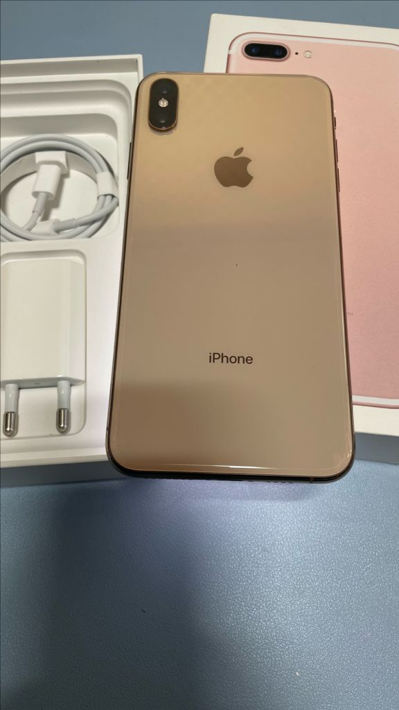 아이폰xs max ,256기가,정품 스마트배터리 케이스 포함인스타 감성 사진찍기 좋음모든기능 정상배터리 71프로상태 이미지