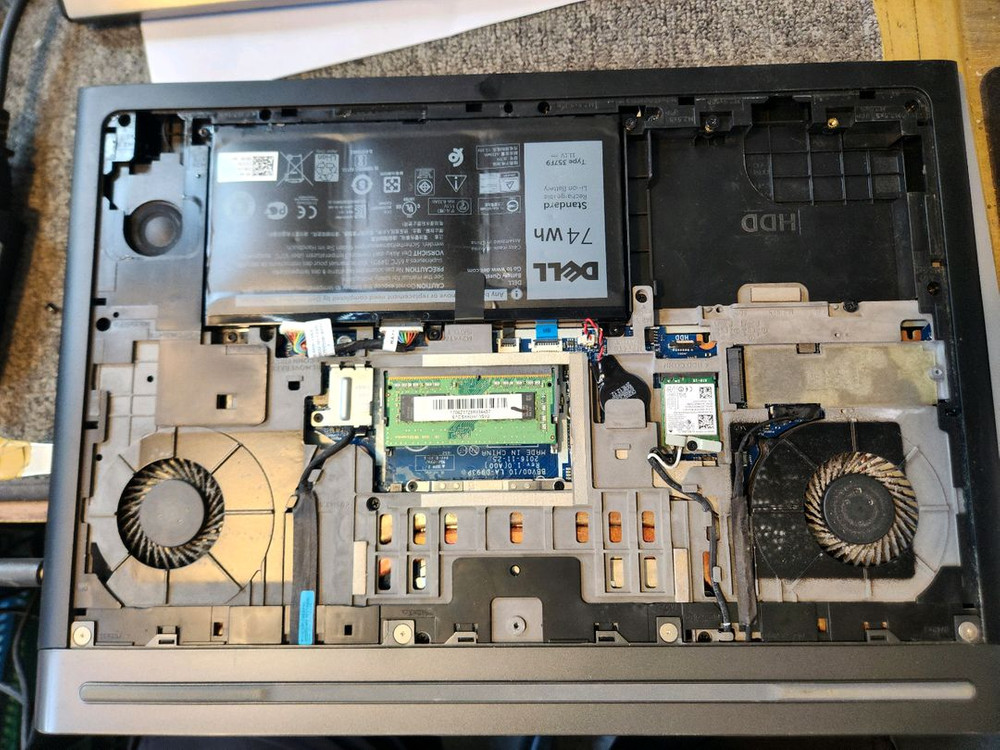 수리용<2977>dell i7 7세대 게이밍 gtx1050ti 이미지