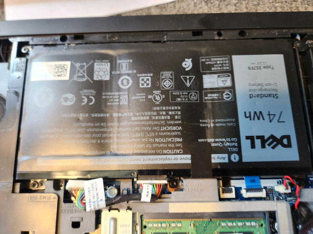 수리용<2977>dell i7 7세대 게이밍 gtx1050ti 이미지