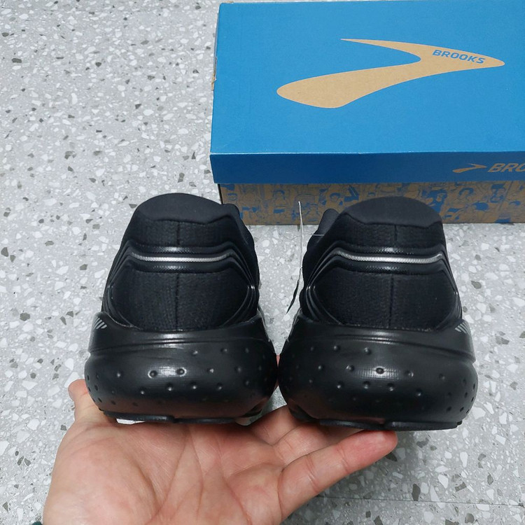 브룩스 여성 러닝화 글리세린GTS 21 2종 235 운동화 이미지