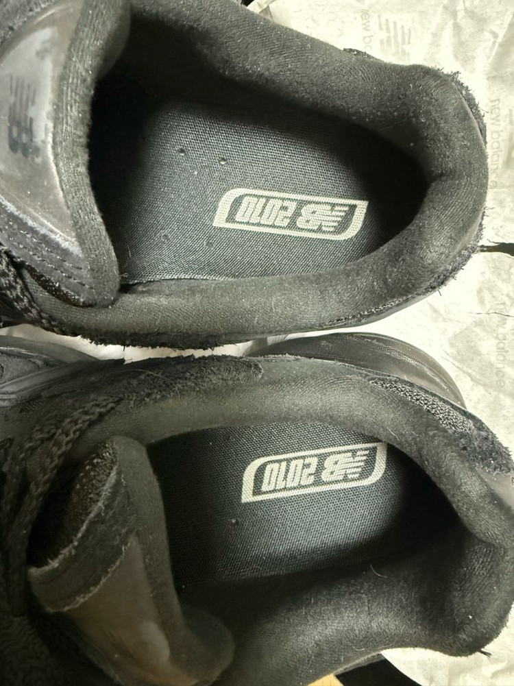 뉴발란스 2010 앱졸브 블랙 팬텀 265 팝니다 이미지