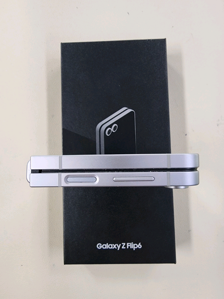 갤럭시플립6 256G 무잔상 무찍힘 상태최상 ^^ 이미지