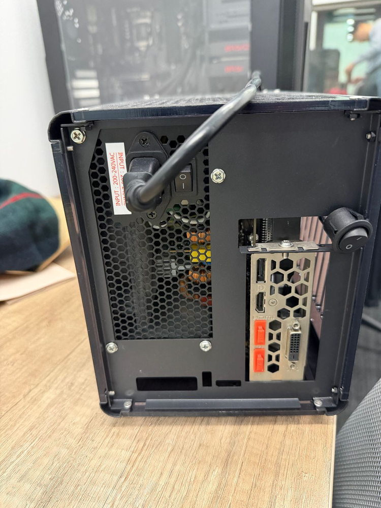 외장 그래픽카드 eGPU MSI GTX 1080 이미지