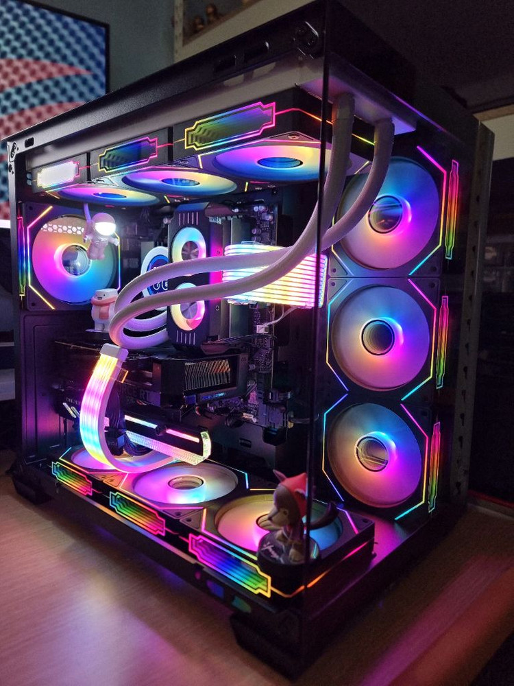 고사양 게이밍용 컴퓨터 라이젠 7800x3d rtx 4070 윈도우 정품 팝니다. 이미지