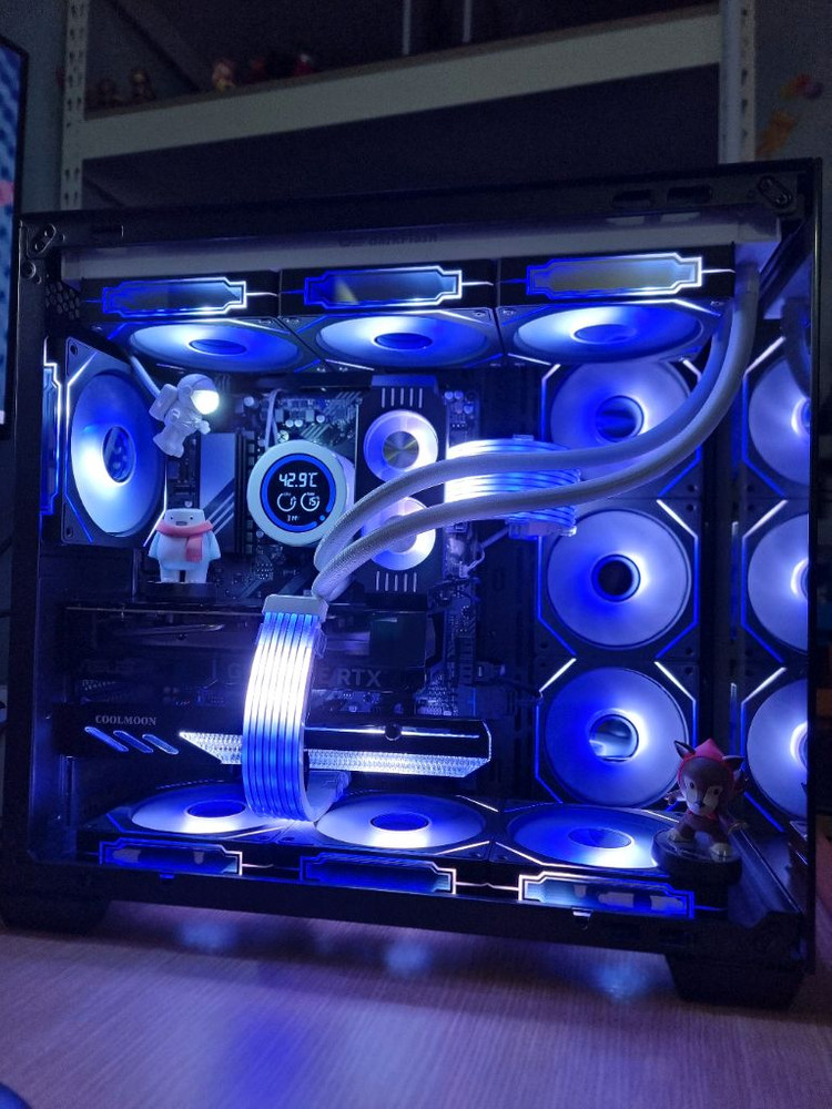 고사양 게이밍용 컴퓨터 라이젠 7800x3d rtx 4070 윈도우 정품 팝니다. 이미지