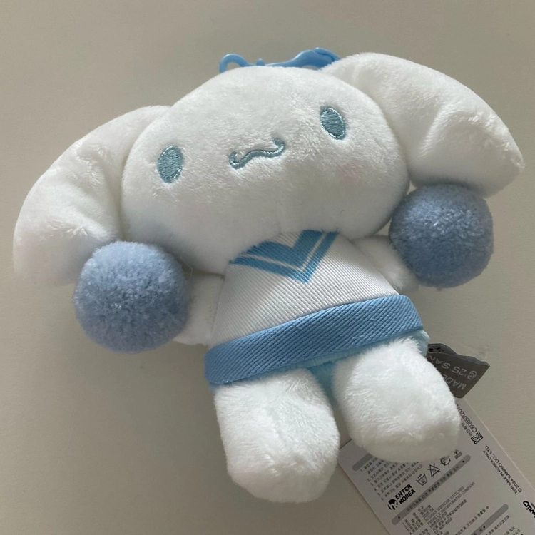 새상품 시나모롤 인형 키링 골드 치어리더 이미지