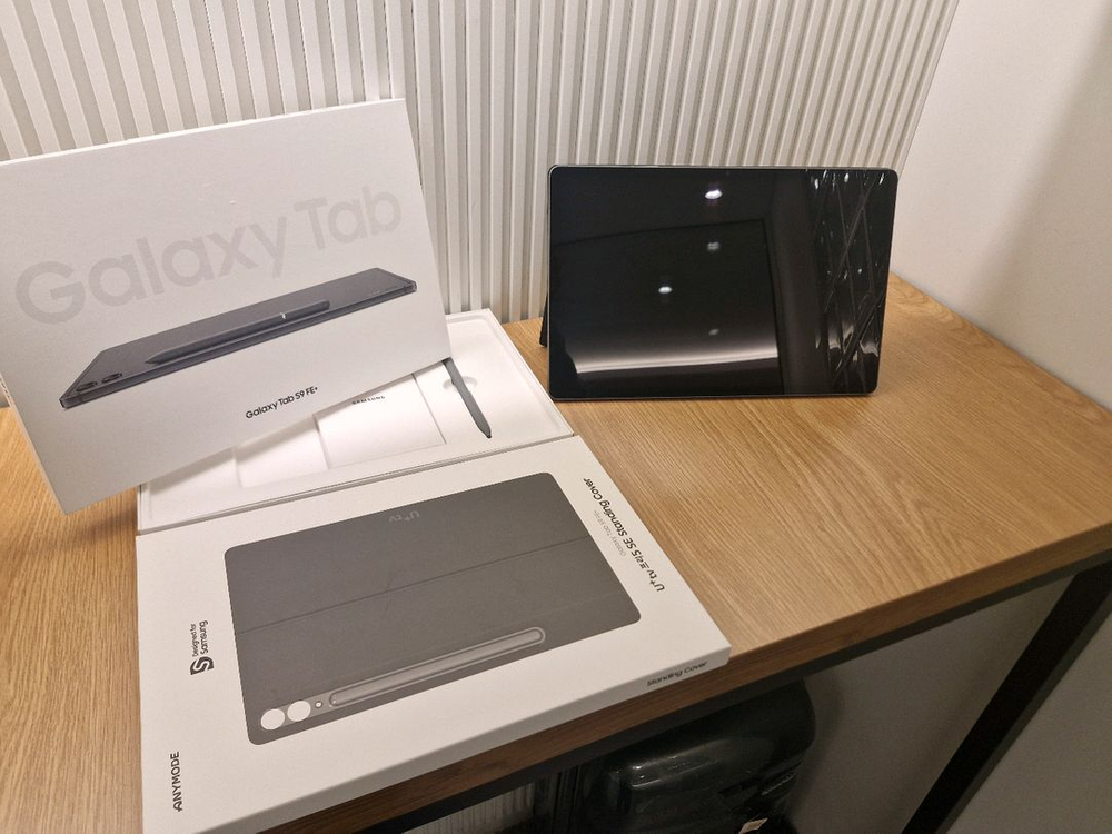 갤럭시탭S9FE+ 플러스 WiFi 128GB(S펜, 케이스포함) 이미지