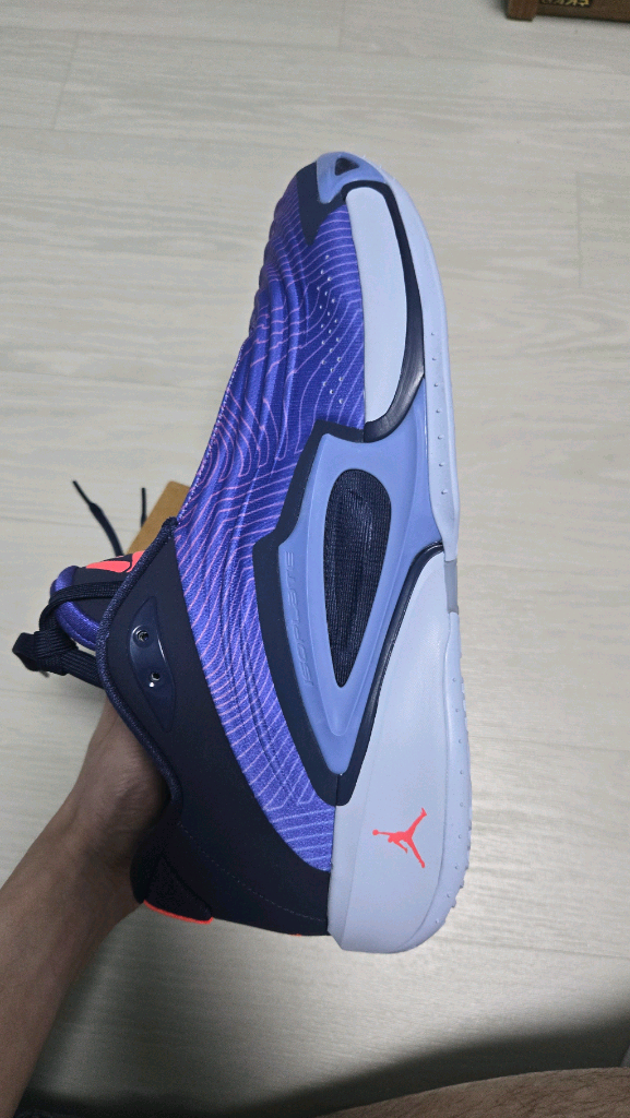 나이키 조던 루카3 PF 320mm 판매합니다 왕발 빅사이즈 운동화 농구화 이미지